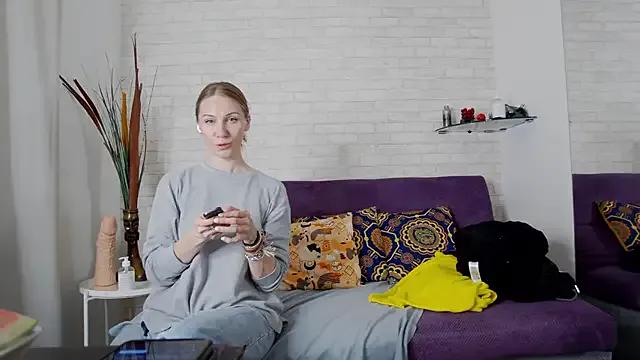 AmaliaMao from StripChat