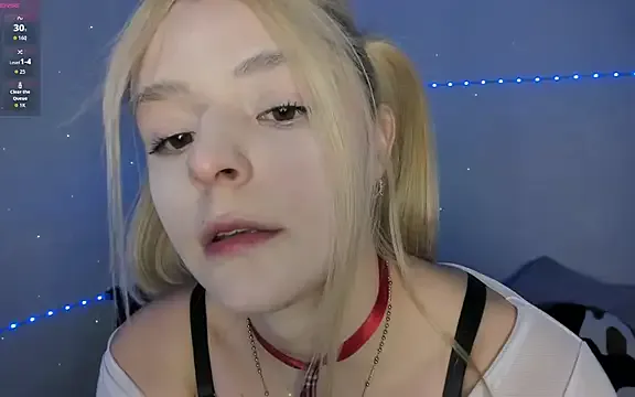 Amandacooper2 from StripChat