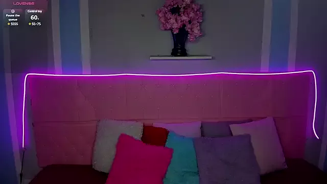 Amandacooper2 from StripChat