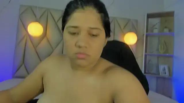 amandarabit from StripChat is Freechat