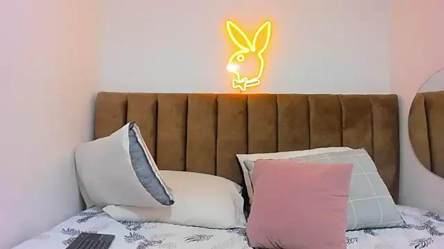 Amara18__ from StripChat is Freechat