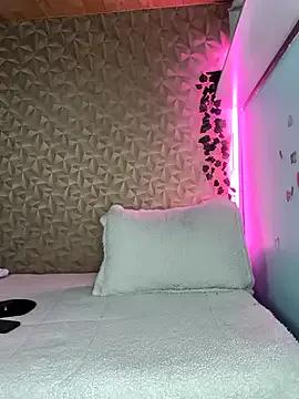 Amber-08 from StripChat is Freechat