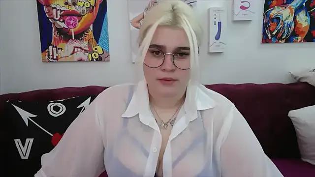 Girls: try live performances with matured performers, from dancing to quirks, in a variety of beautiful sex cams.