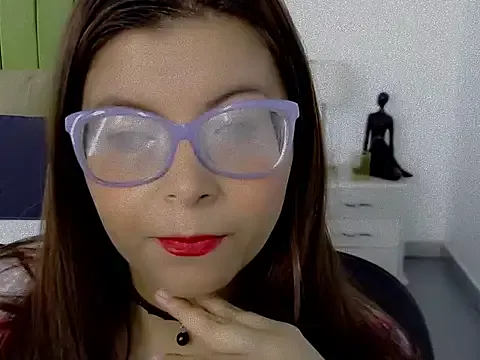 Amber_Rouge_ from StripChat is Freechat