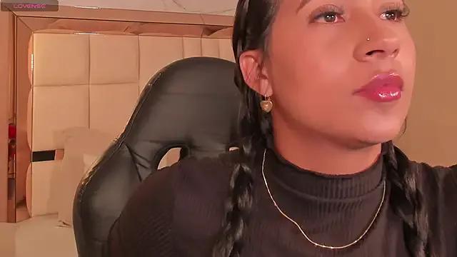 amelia_bellee from StripChat is Freechat
