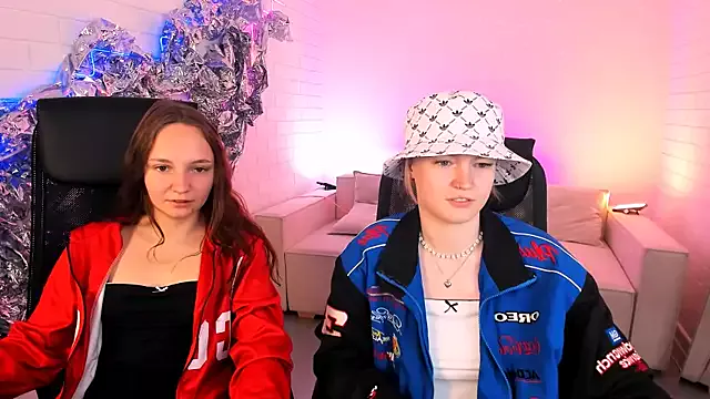 Girls: try live performances with matured performers, from dancing to quirks, in a variety of beautiful sex cams.