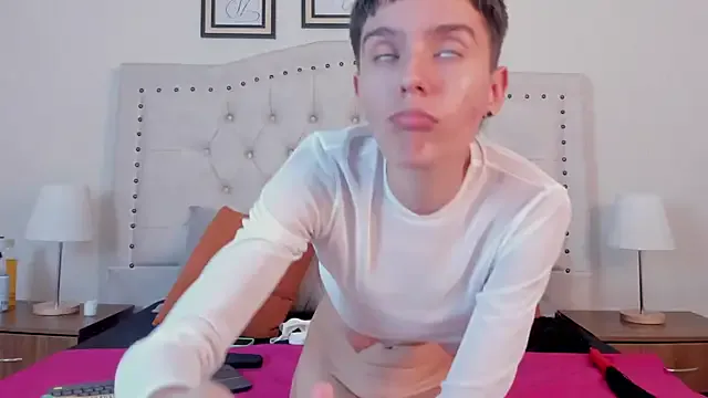 Girls: try live performances with matured performers, from dancing to quirks, in a variety of beautiful sex cams.