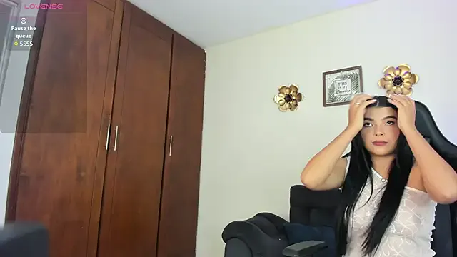 Girls: try live performances with matured performers, from dancing to quirks, in a variety of beautiful sex cams.