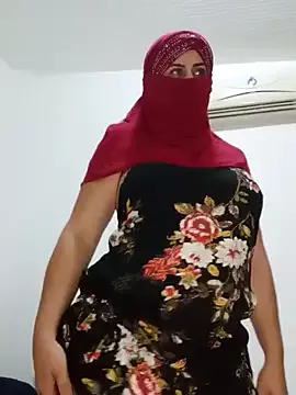 amiraferraz from StripChat is Freechat