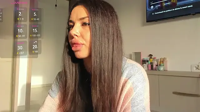 AmiraRosse from StripChat is Freechat