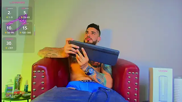 Amodeus_bael_ from StripChat