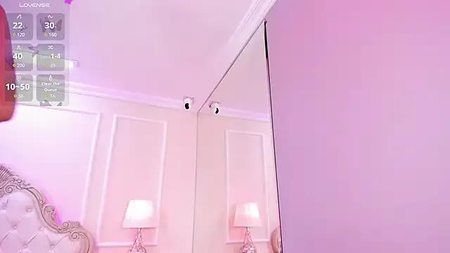 AmyBlackwood from StripChat is Freechat