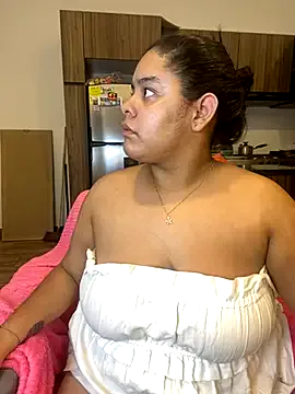 Anabelle_00_ from StripChat is Freechat