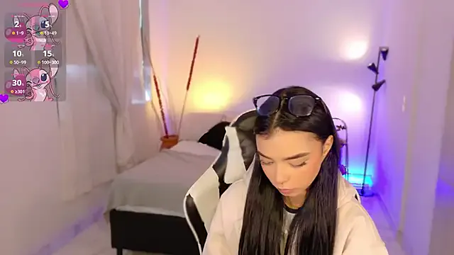 Girls: try live performances with matured performers, from dancing to quirks, in a variety of beautiful sex cams.