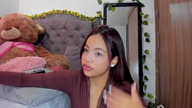 AnahiRivera from StripChat is Freechat