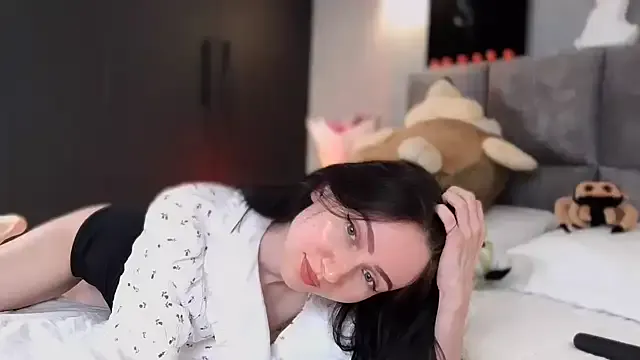 AnaMoonlight from StripChat is Freechat