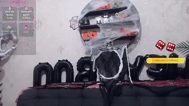 AnaysDivine from StripChat is Freechat