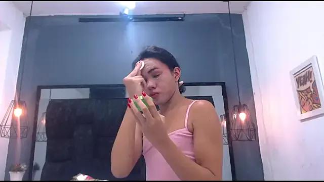 AndreaGil_ from StripChat is Freechat