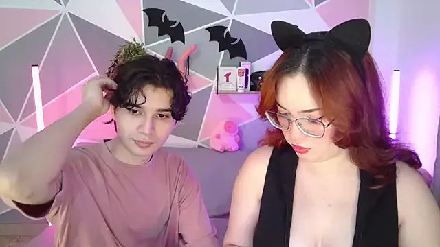 Girls: try live performances with matured performers, from dancing to quirks, in a variety of beautiful sex cams.