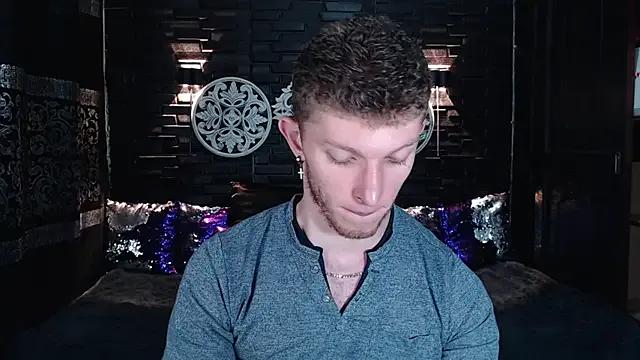 andrewxbi from StripChat is Freechat