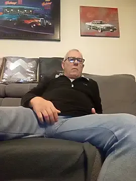 andy-1961 from StripChat is Freechat