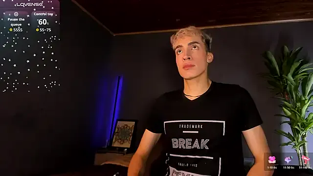 Girls: try live performances with matured performers, from dancing to quirks, in a variety of beautiful sex cams.