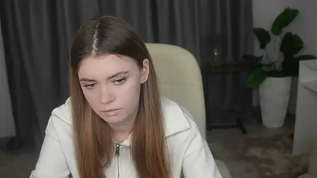 AngelesBenitz from StripChat is Freechat