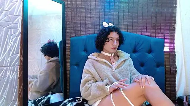 Girls: try live performances with matured performers, from dancing to quirks, in a variety of beautiful sex cams.