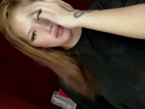 angelmist_thea from StripChat is Freechat