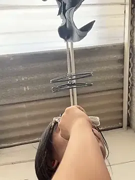 angie_rousse_ from StripChat is Freechat