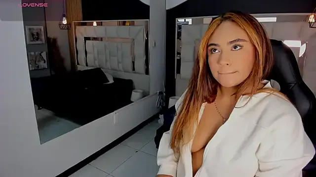 AnguelJones from StripChat is Freechat