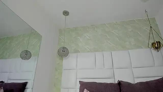 anna_jules from StripChat is Freechat