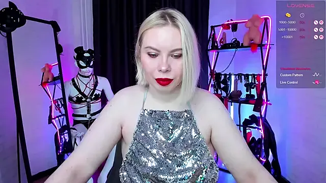 Girls: try live performances with matured performers, from dancing to quirks, in a variety of beautiful sex cams.