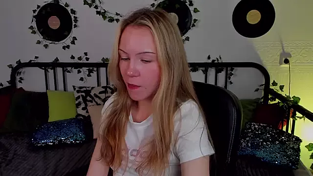 AnnAbbey from StripChat