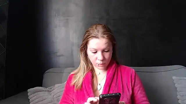 AnnaFalconeX from StripChat is Freechat