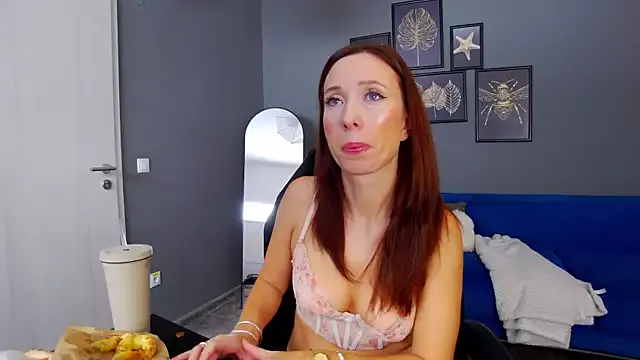 Girls: try live performances with matured performers, from dancing to quirks, in a variety of beautiful sex cams.