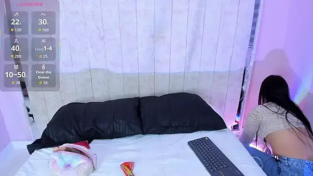 Girls: try live performances with matured performers, from dancing to quirks, in a variety of beautiful sex cams.