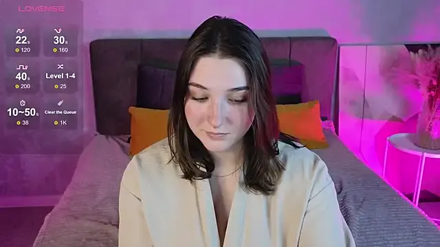 AnnieDodge from StripChat is Freechat