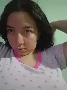 annyaparis from StripChat is Freechat