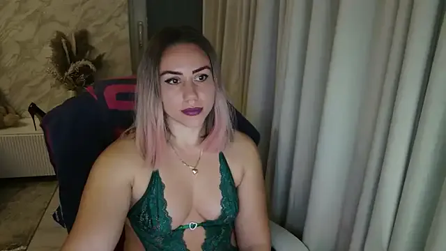 Annyfit4you from StripChat is Freechat