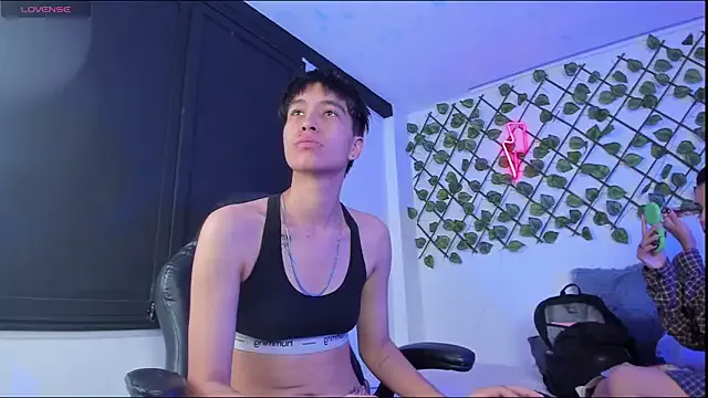 AnnyKitty_ from StripChat is Freechat