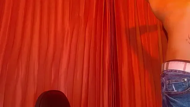 antonella_rosecs from StripChat is Freechat