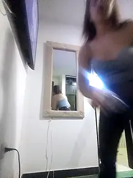 Girls: try live performances with matured performers, from dancing to quirks, in a variety of beautiful sex cams.