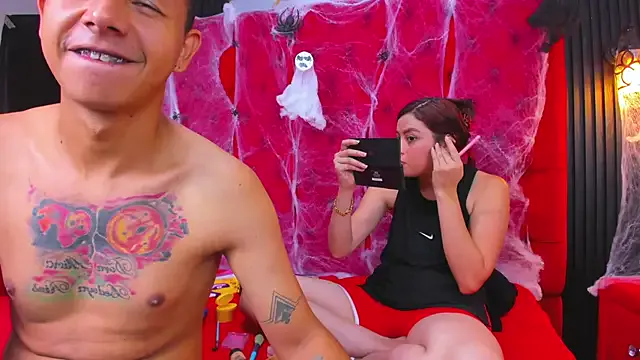Girls: try live performances with matured performers, from dancing to quirks, in a variety of beautiful sex cams.