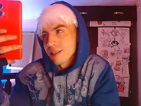 apolocarter from StripChat is Freechat