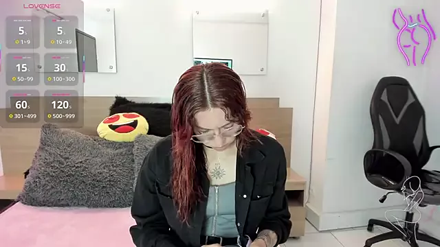 Girls: try live performances with matured performers, from dancing to quirks, in a variety of beautiful sex cams.