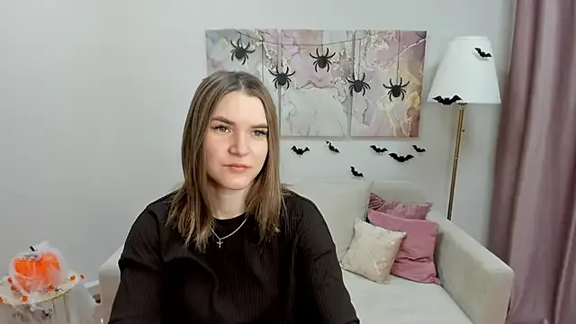 AriaAmaren from StripChat is Freechat