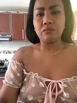 Ariana_Rodriguez from StripChat is Freechat
