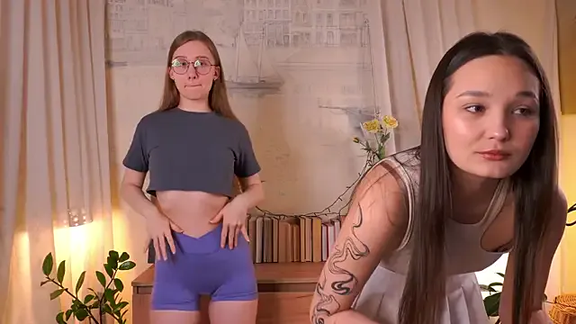 ArianaSweazy from StripChat is Freechat