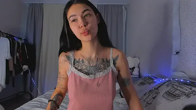 ArianaWalker77 from StripChat is Freechat